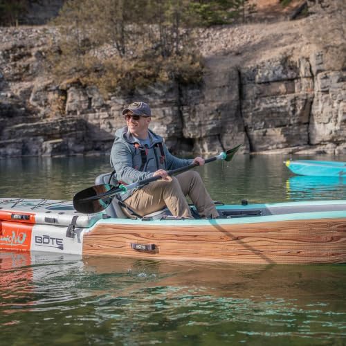 Onyx U.S. Coast Guard and Transport Canada Approved MoveVent Dynamic Paddle Vest for Adults for Kayaking, Canoeing, Stand Up Paddleboarding - Image 3