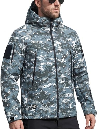 FREE SOLDIER Men's Hooded Waterproof Softshell Jacket by FREESOLDIER